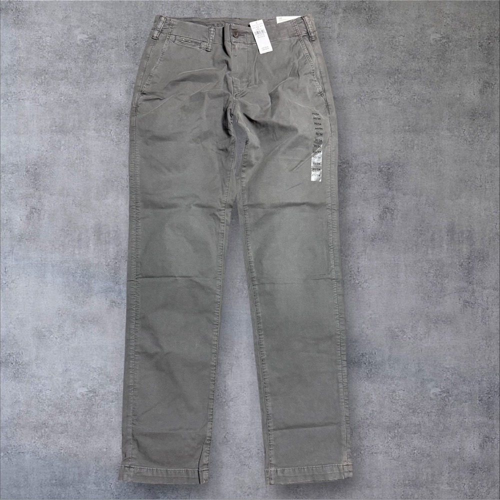 American Eagle Original Straight Lived-In Flex Khaki Pants 30x34 Grey NWT - Picture 1 of 4